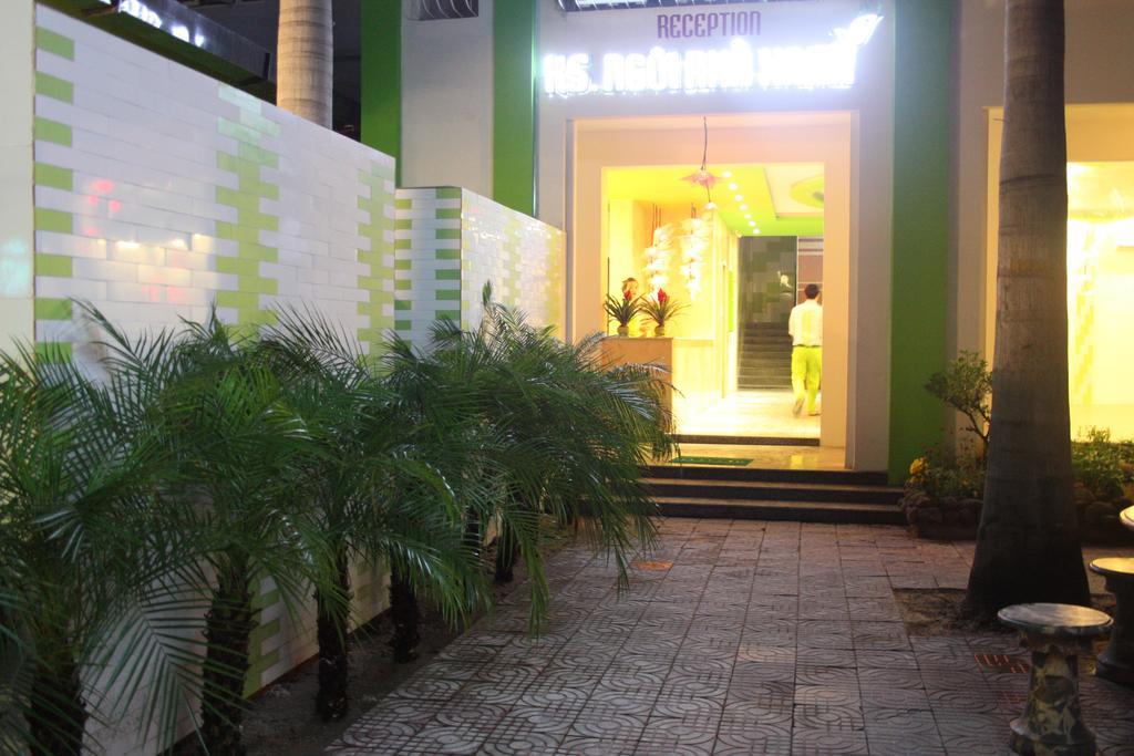 Ngoi Nha Xanh Hotel Đà Nẵng Exterior foto